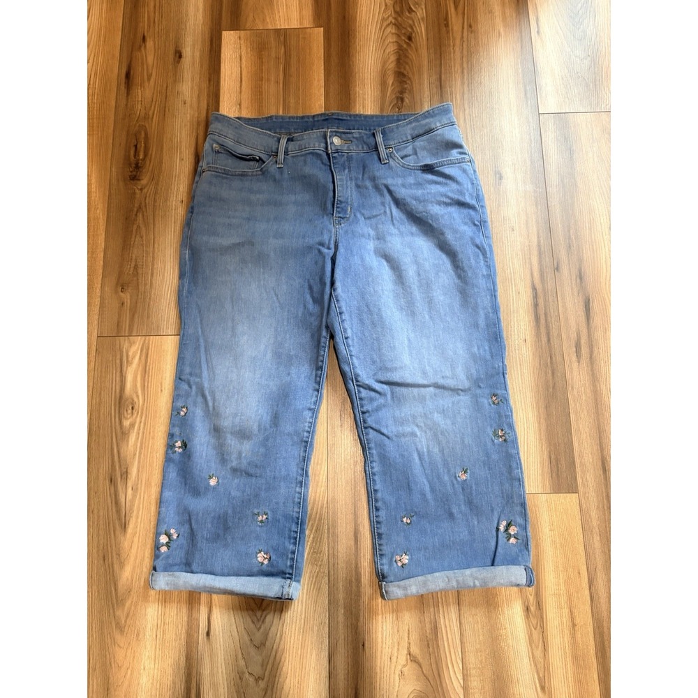 Levi's Capri Blue Jeans Plus Women's 18W Embroidered Flowers Wide Leg Light Wash